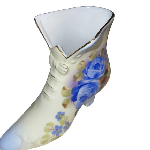 Antique Hand-Painted Nippon Boot Vase With Floral Pattern - Picture 12 of 12